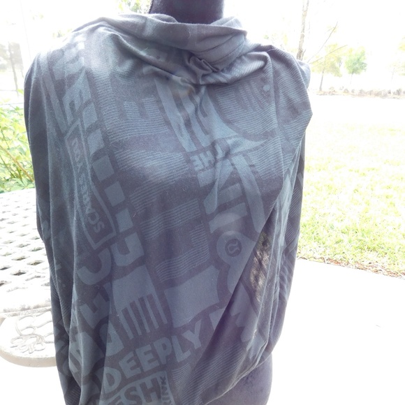 lululemon athletica Accessories - LULULEMON VINYASA WRAP SCARF